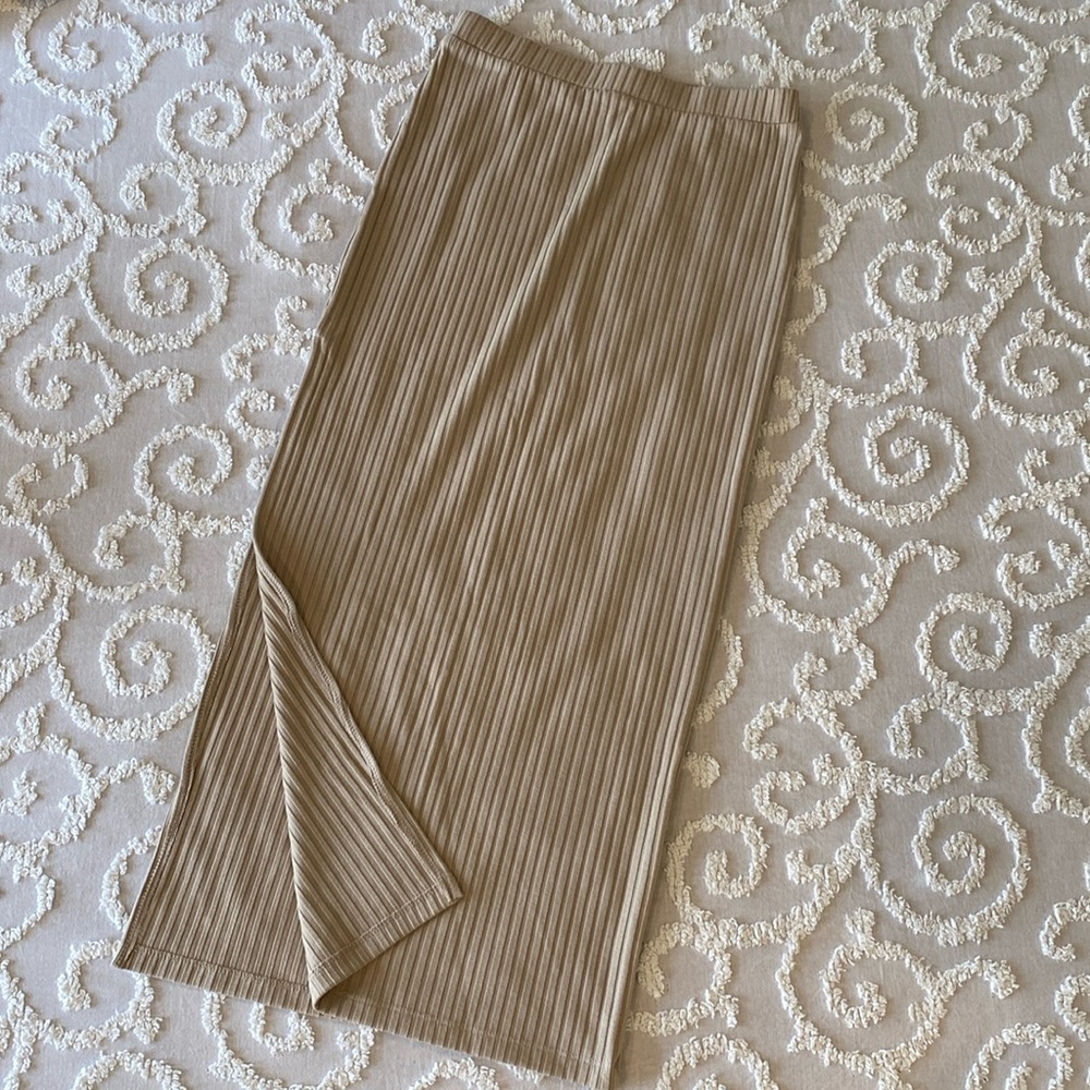 Midi slit pencil skirt | solid color, tan/light brown | size S